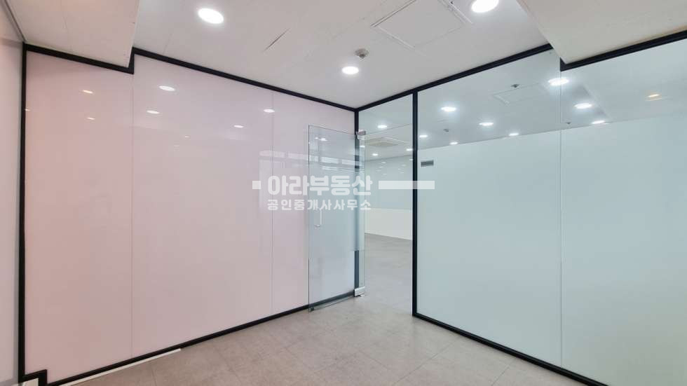 서울 성동구 성수동1가 뚝섬역세권 인테리어 사무실 월세 매물번호 10077 사진 6