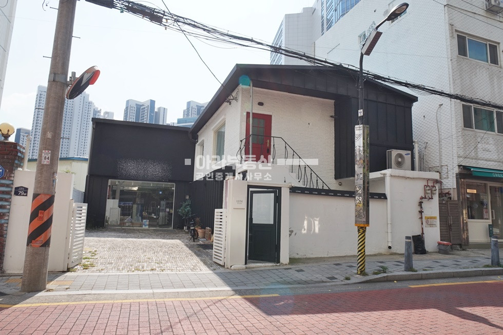 서울 성동구 성수동1가 앞마당이 있는 통임대,주차4대 다용도로 활용가능 월세 매물번호 10232 사진 1