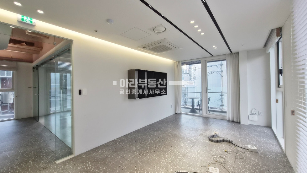 서울 성동구 성수동1가 13-376 전망좋은 고급 인테리어 월세 매물번호 10463 사진 4