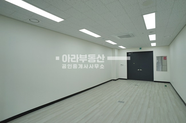 서울 성동구 성수동1가 저렴한 지식산업센터 소형면적 월세 매물번호 10279 사진 4
