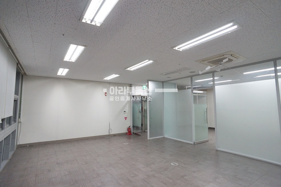 서울 성동구 성수동2가 323 (서울숲 드림타워) 성수동 카페거리 지식산업센터 월세 매물번호 10487 사진 9
