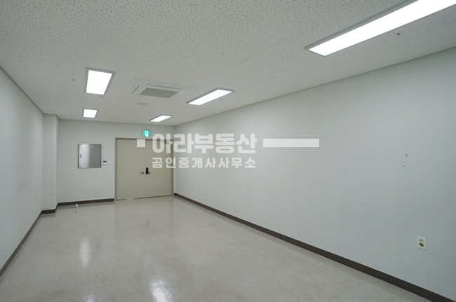 서울 성동구 성수동1가 뚝섬역세권 지식산업센터 성수동 최저가 월세 매물번호 10484 사진 3