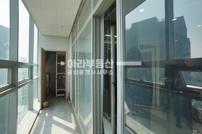 서울 성동구 성수동2가 281-16 (일신건영휴먼테코) 룸2개,탕비실,저렴한 사무실 월세 매물번호 10121 사진 12