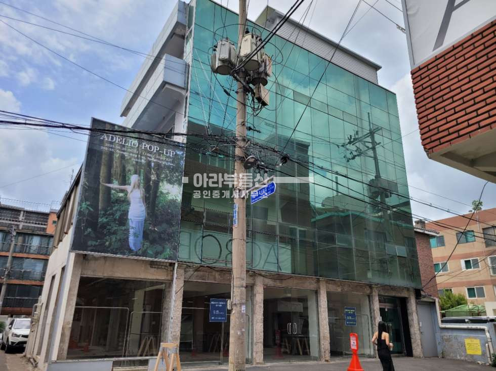 서울 성동구 성수동2가 1층 단기팝업 월세 매물번호 10227 사진 1