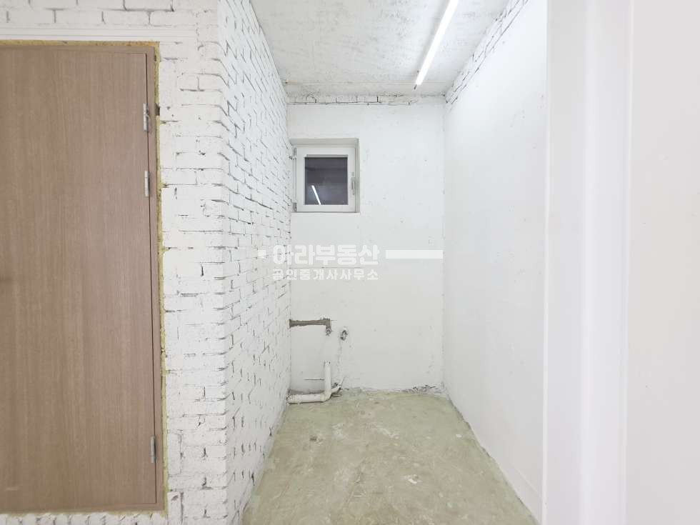 서울 성동구 성수동2가 328-25 성수동 남단 무신사 스토어 인근 상가 월세 매물번호 10586 사진 4