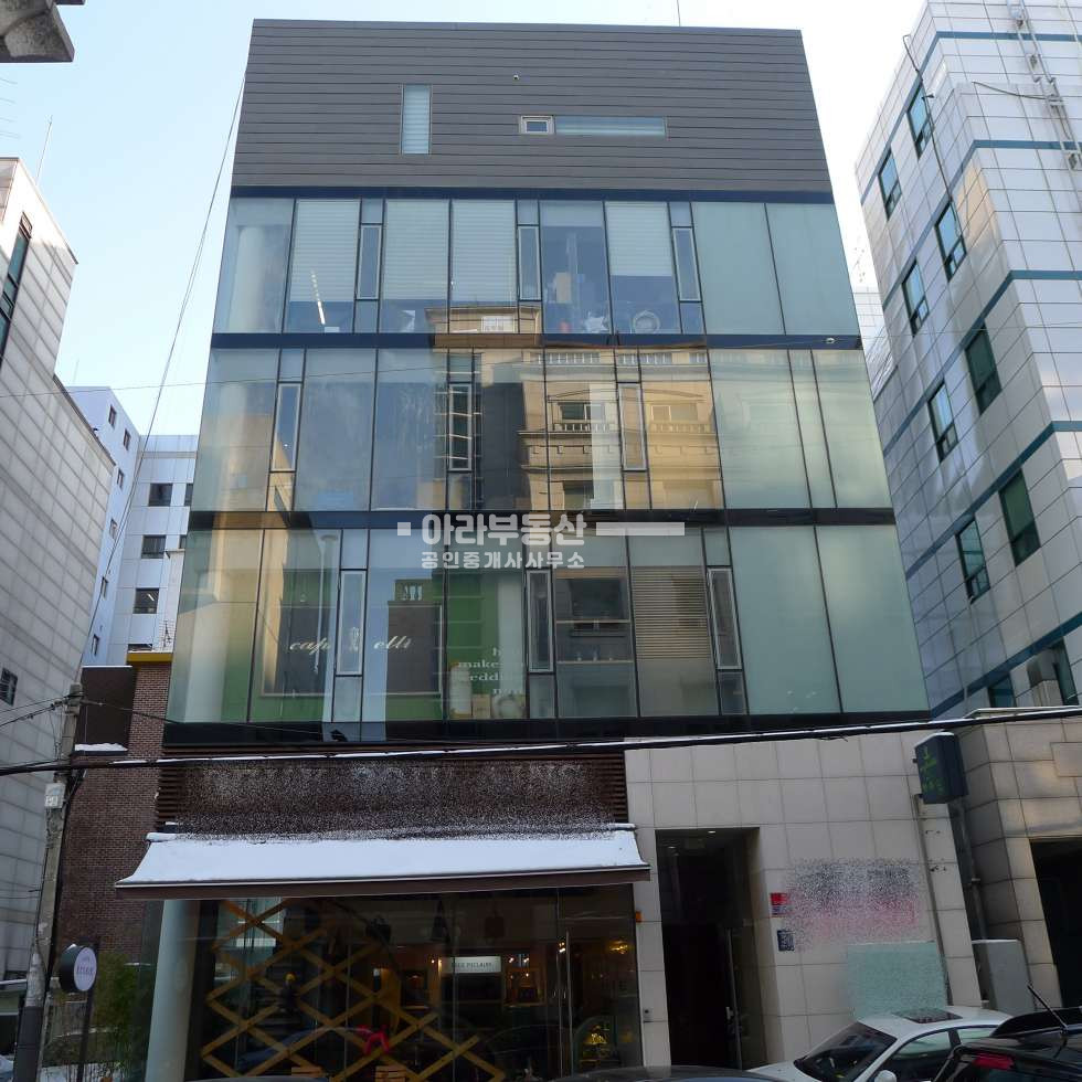 서울 강남구 신사동 도산대로변이면 관리잘된 건물 매매 매매 매물번호 10541 사진 1