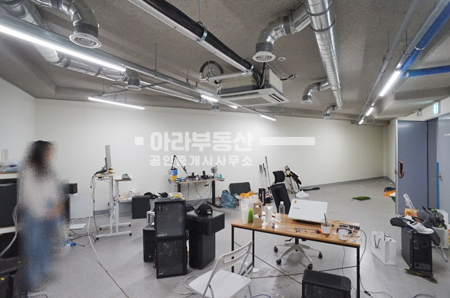 서울 성동구 성수동2가 269-63 (성수에이원센터) 성수 A1지식산업센터 지하 창고형 사무실 월세 매물번호 10590 사진 1