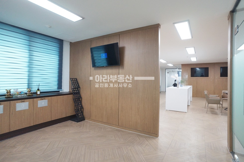 서울 성동구 성수동1가 656-1572 (SOL 623) 뚝섬역 도보3분거리 우드스타일 인테리어 룸3개 월세 매물번호 10648 사진 4