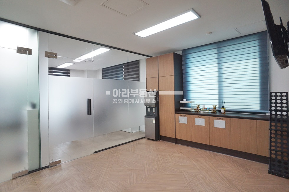 서울 성동구 성수동1가 656-1572 (SOL 623) 뚝섬역 도보3분거리 우드스타일 인테리어 룸3개 월세 매물번호 10648 사진 7