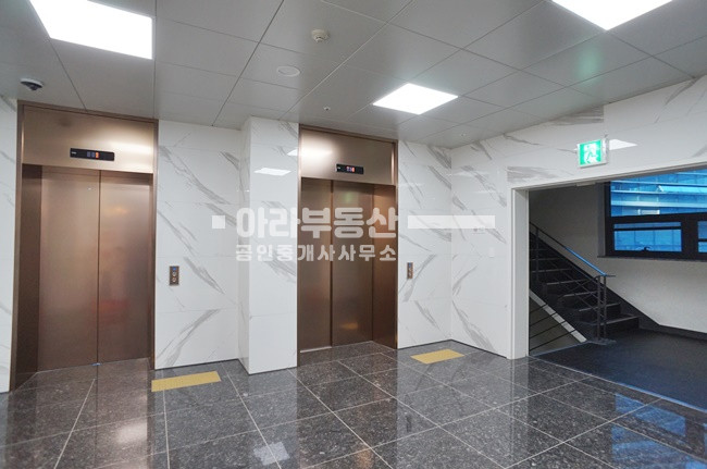 서울 성동구 성수동1가 층고4m, 노출형 인테리어,유니크한 공간 월세 매물번호 10689 사진 14