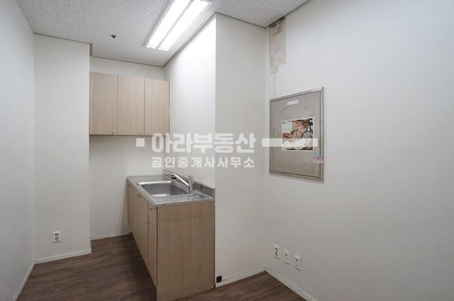 서울 성동구 성수동1가 13-457 중랑천로 대로변 룸3개 인테리어 사무실 월세 매물번호 10570 사진 10
