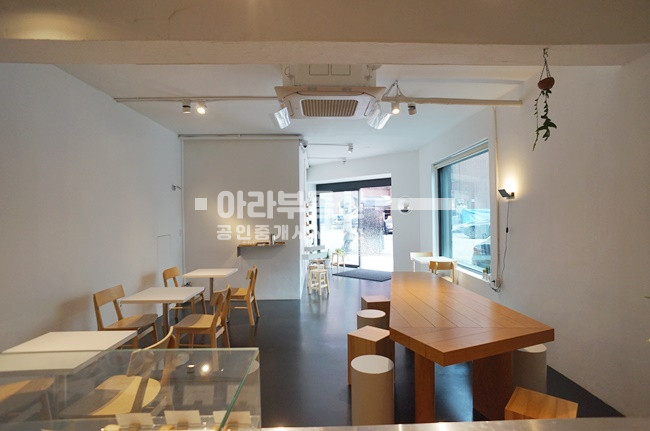 서울 성동구 성수동1가 가시성 좋은 코너 카페 월세 매물번호 10201 사진 3