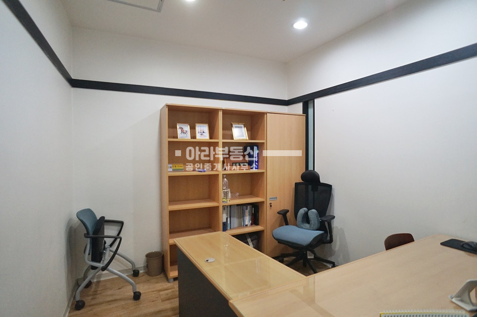 서울 성동구 성수동1가 14-18 (서울숲 코오롱디지털타워 Ⅲ) 뚝섬역 도보1분거리 룸2개 코너호실 월세 매물번호 10766 사진 7