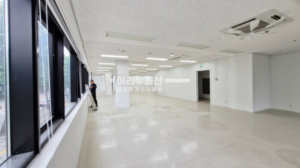 서울 성동구 성수동1가 13-457 중랑천로 대로변 룸3개 인테리어 사무실 월세 매물번호 10803 사진 3