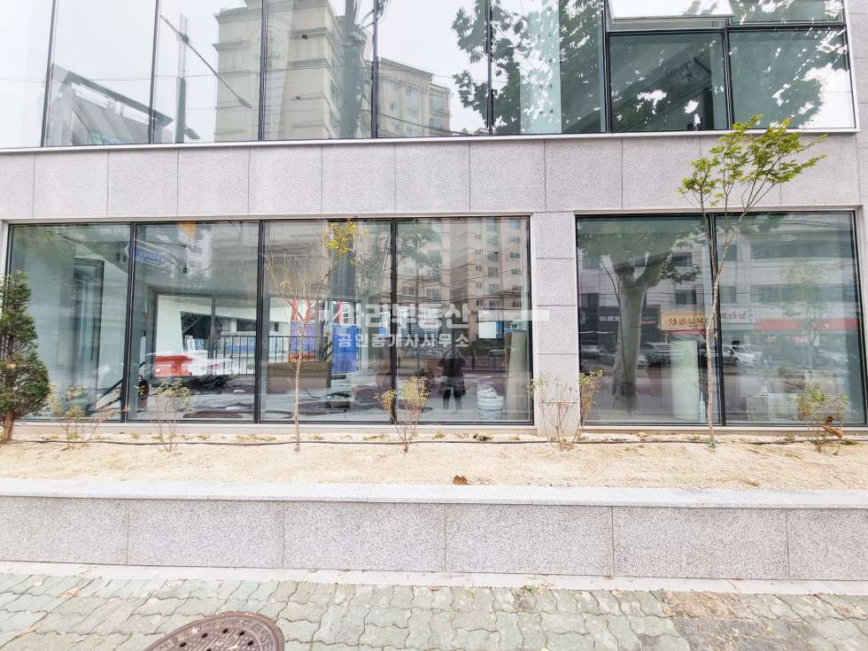 서울 성동구 성수동2가 젠틀몬서터인근 상가 통임대 월세 매물번호 10056 사진 2