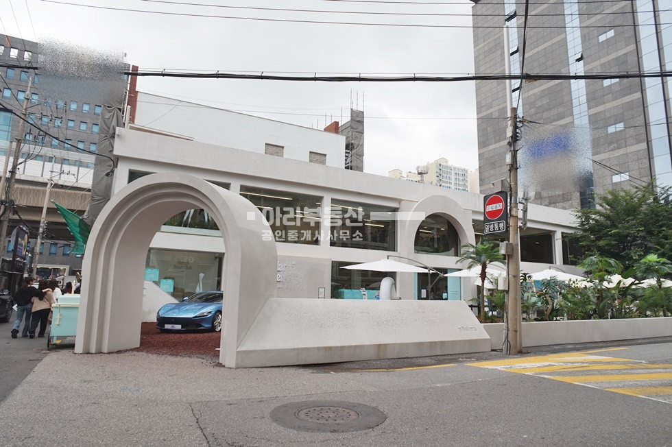 서울 성동구 성수동2가 성수동 팝업스토어 월세 매물번호 10805 사진 1