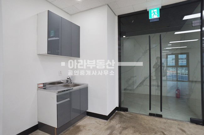 서울 성동구 성수동2가 281-2 관리 잘된 건물내외관 개끗한 사무실 월세 매물번호 10219 사진 10