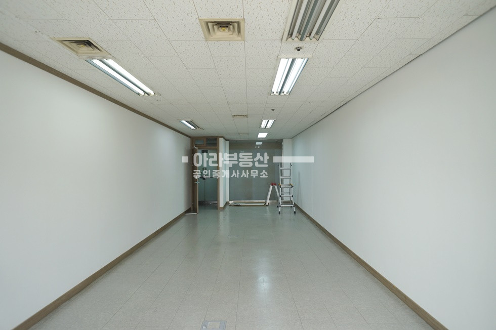 서울 성동구 성수동2가 성수역 1분거리 대로변 지식산업센터 월세 매물번호 10813 사진 5