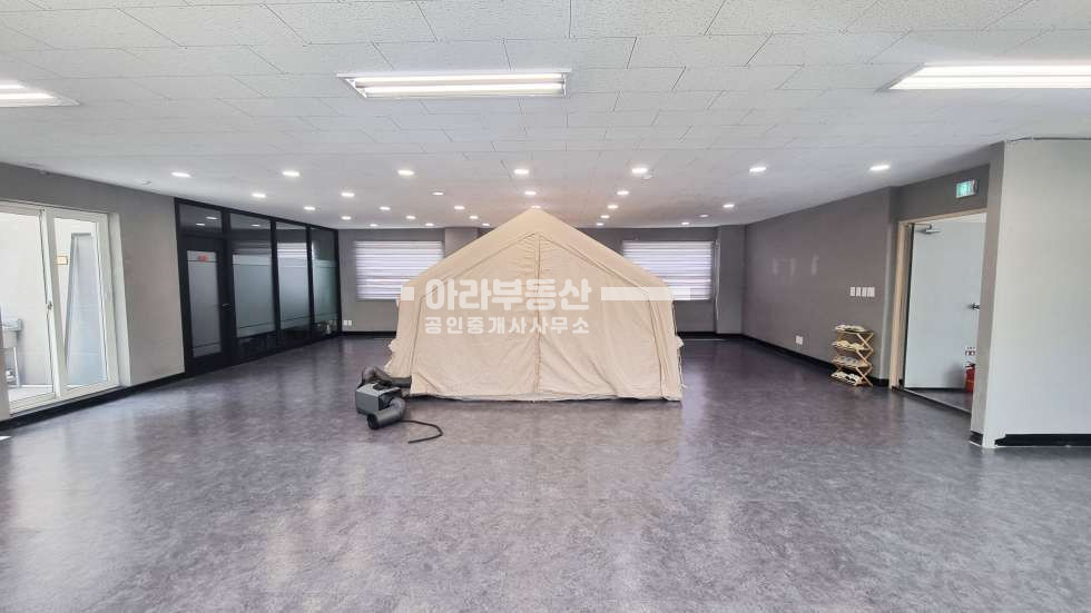 서울 성동구 성수동2가 성수동 연무장길 라인 사무실 월세 매물번호 10045 사진 7