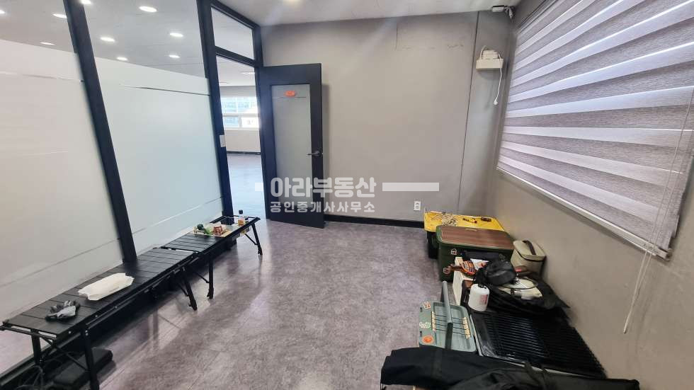 서울 성동구 성수동2가 성수동 연무장길 라인 사무실 월세 매물번호 10045 사진 10