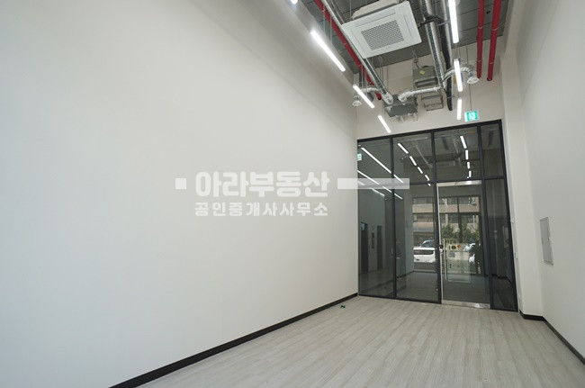 서울 성동구 성수동1가 13-17 선명스퀘어 1층 지식산업센터 상가 월세 매물번호 10804 사진 1