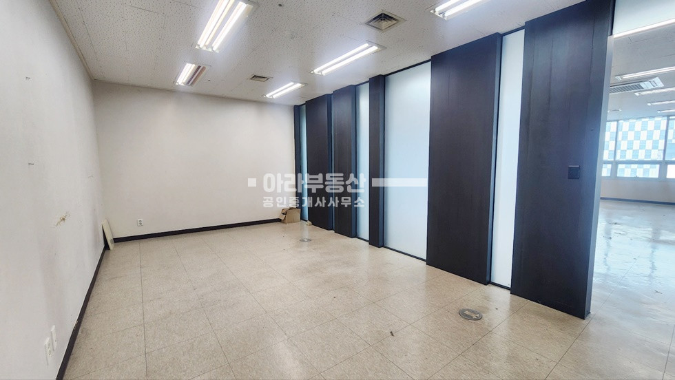 서울 성동구 성수동1가 656-1222 (서울숲 한라에코밸리) 서울숲역 뚝섬역 더블역세권 룸3개 인테리어 월세 매물번호 10698 사진 10