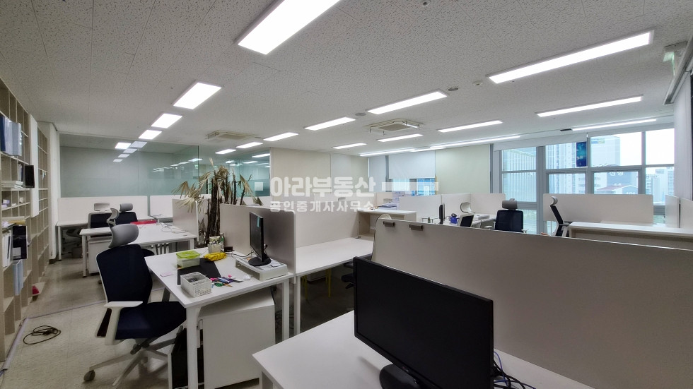 서울 성동구 성수동2가 323 (서울숲 드림타워) 성수동 카페거리 지식산업센터 월세 매물번호 10440 사진 5