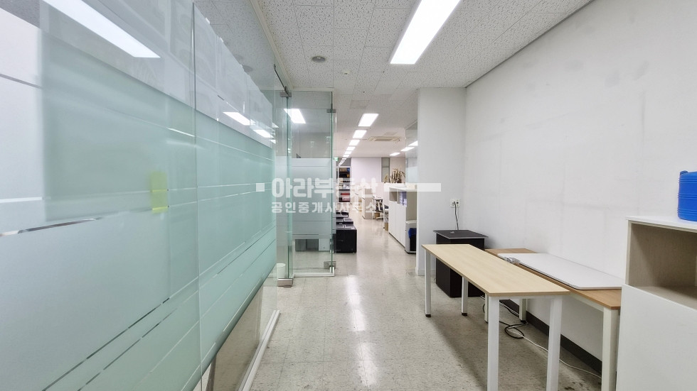 서울 성동구 성수동2가 323 (서울숲 드림타워) 성수동 카페거리 지식산업센터 월세 매물번호 10440 사진 10