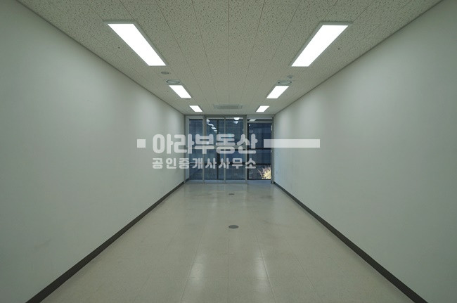 서울 성동구 성수동2가 280 (성수 SK V1 CENTER I) 성수SKV1CENTERI동 SKV1센터 1동 매매 실입주가능 평당2400만원 매매 매물번호 10070 사진 6
