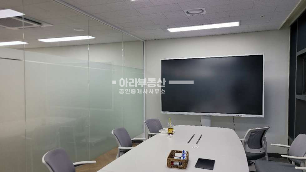 서울 성동구 성수동2가 289-18 (서울숲 코리아IT센터) 코리아 IT 지식산업센터 룸1개 월세 매물번호 10825 사진 6
