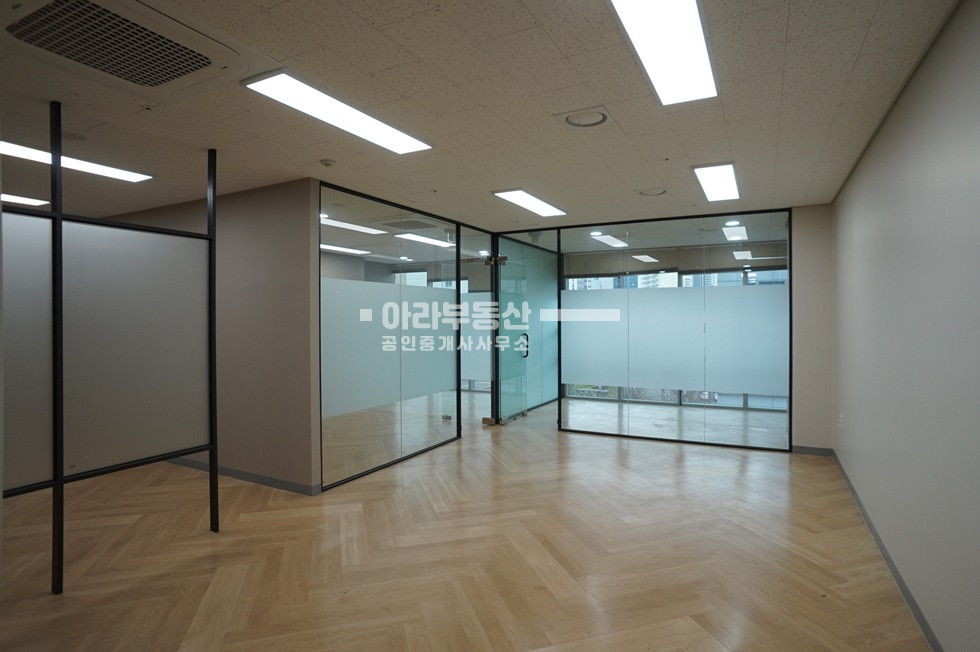 서울 성동구 성수동1가 룸2개 고급 우드스타일 인테리어 월세 매물번호 10893 사진 4