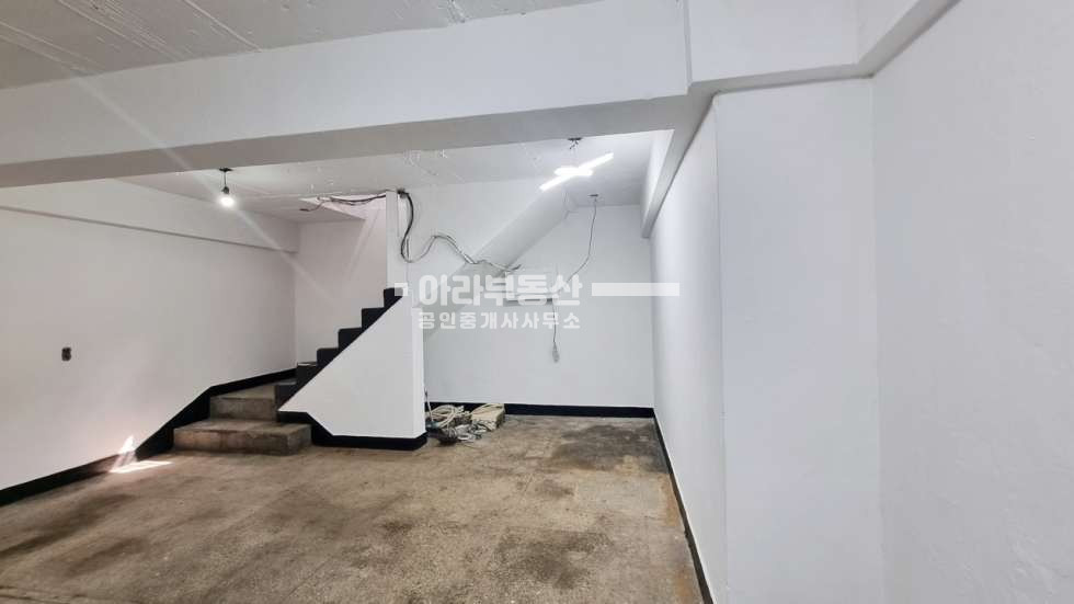 서울 성동구 성수동2가 월세 저렴한 지하 상가 월세 매물번호 10102 사진 9