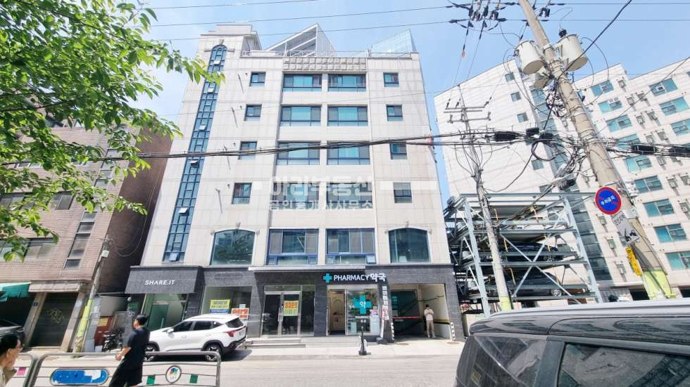 서울 성동구 성수동1가 무권리 청재오피스텔 1층 월세 매물번호 10112 사진 1