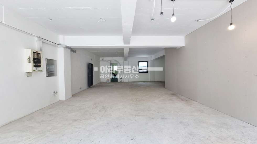 서울 성동구 성수동1가 무권리 청재오피스텔 1층 월세 매물번호 10112 사진 2