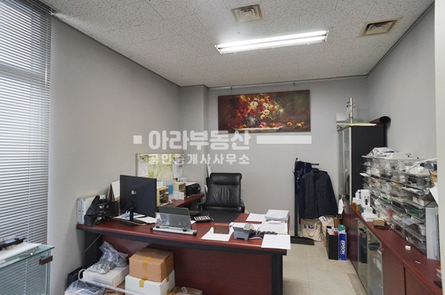서울 성동구 성수동2가 281-16 (일신건영휴먼테코) 룸2개,탕비실,실입주가능 저렴한 사무실 매매 매물번호 10120 사진 8