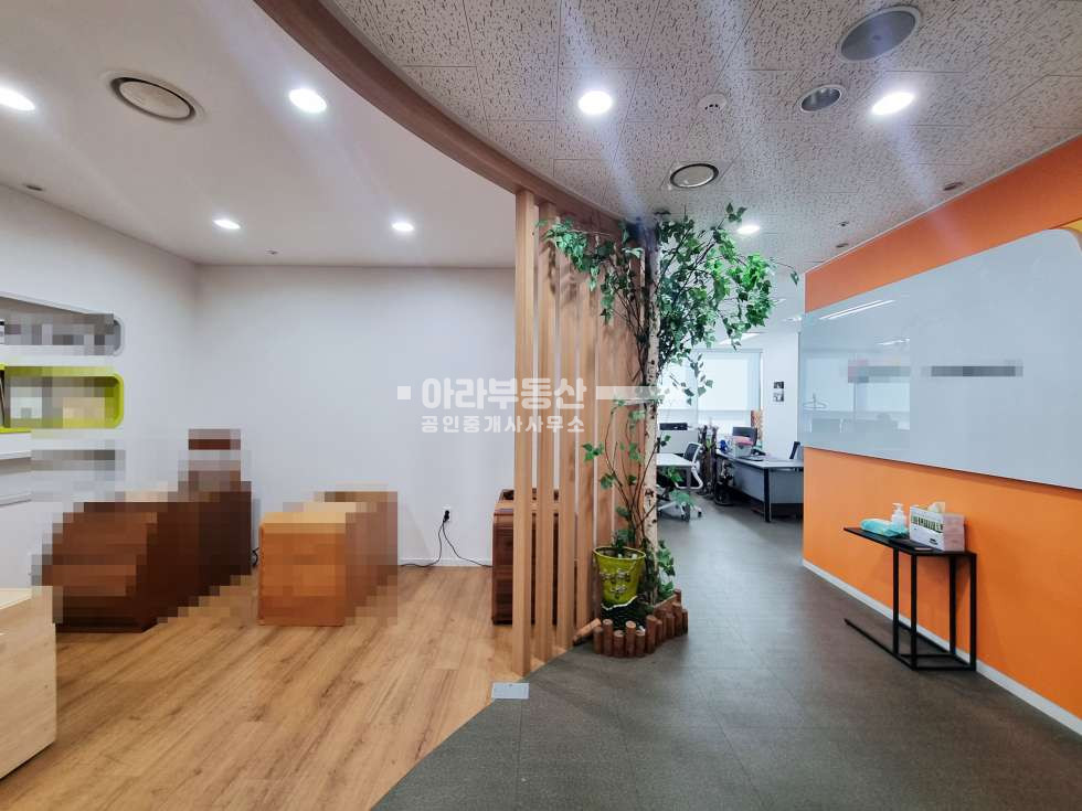 서울 성동구 성수동1가 성수동 뚝섬역세권 지식산업센터 사무실, 코너호실 매매 매물번호 10034 사진 12