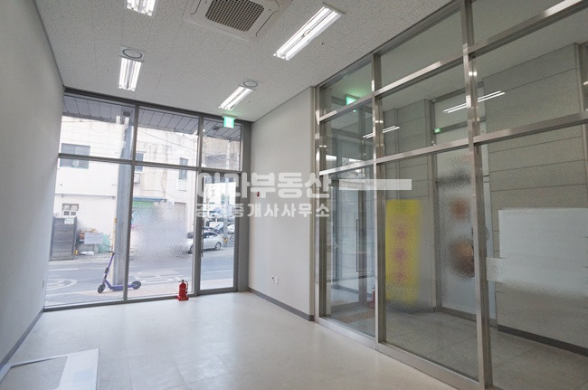 서울 성동구 성수동1가 지식산업센터 1층 상가 월세 매물번호 10235 사진 4